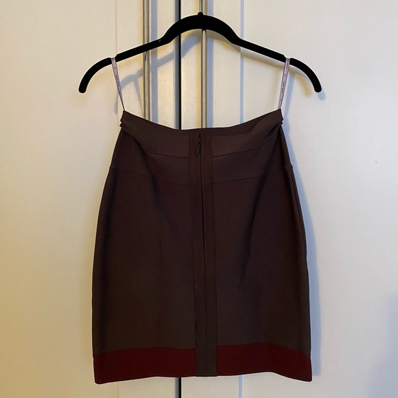 Herve Leger bandage mini skirt in burgundy, Small - Picture 3 of 5